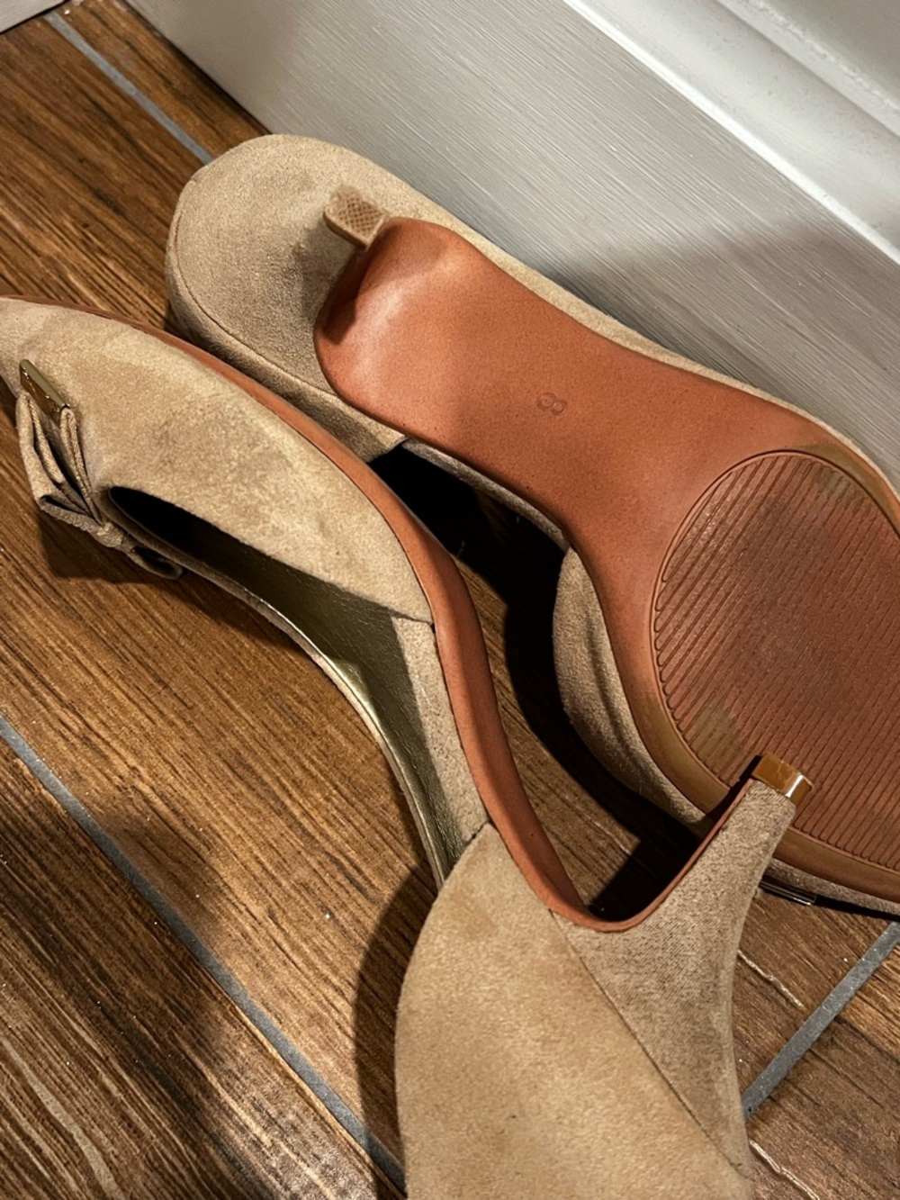 Kelly and Katie nude suede heel - Picture 2 of 2